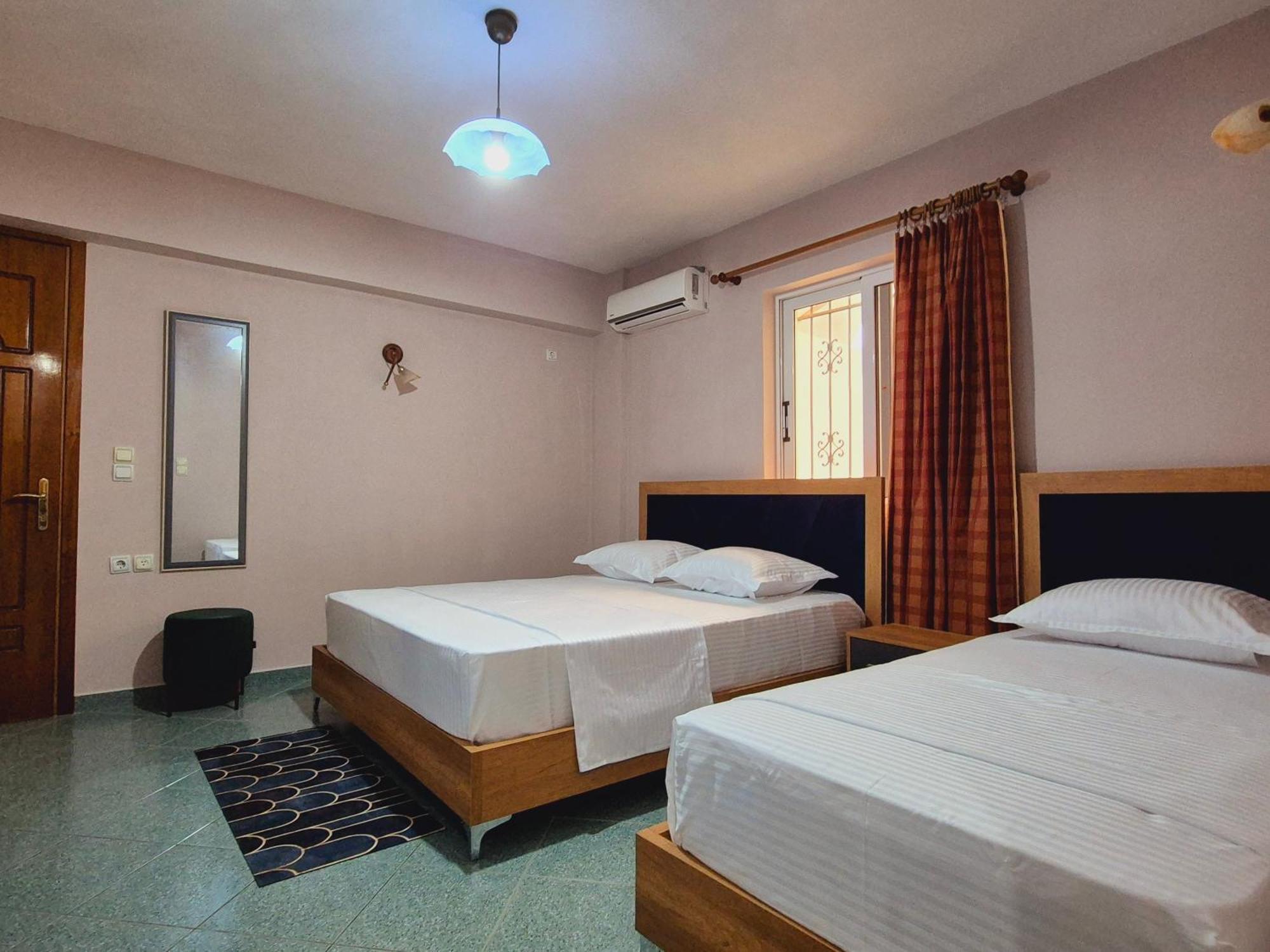 Barca Rooms Saranda Kültér fotó